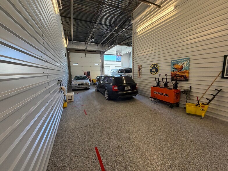 More Photos Of 9181 Commerce Center Cir, Highlands Ranch Self Storage For Sale