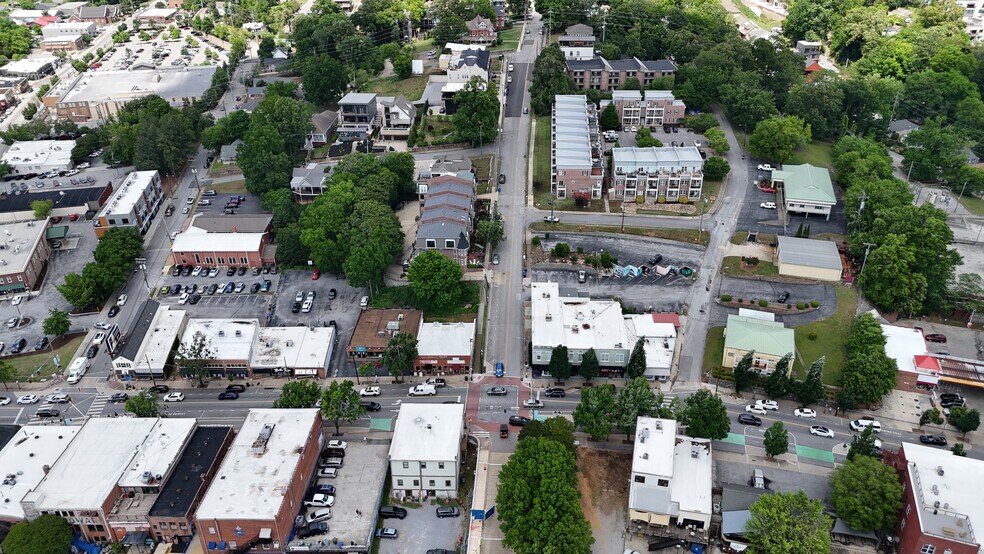 More Photos Of 300 Forest Ave, Chattanooga Office For Sale