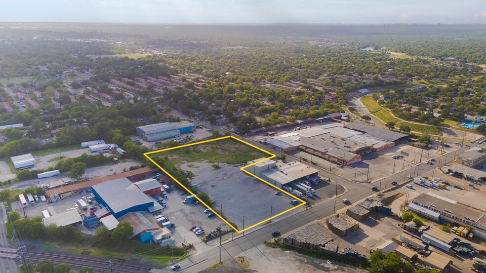 More Photos Of 1625 S Zarzamora St, San Antonio Land For Lease