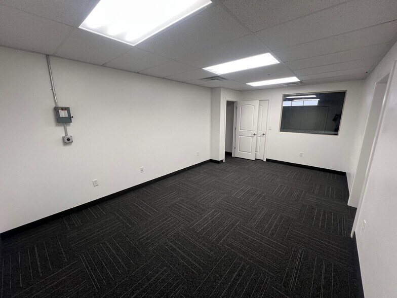 More Photos Of 1693 W American Way, Payson Warehouse For Sale