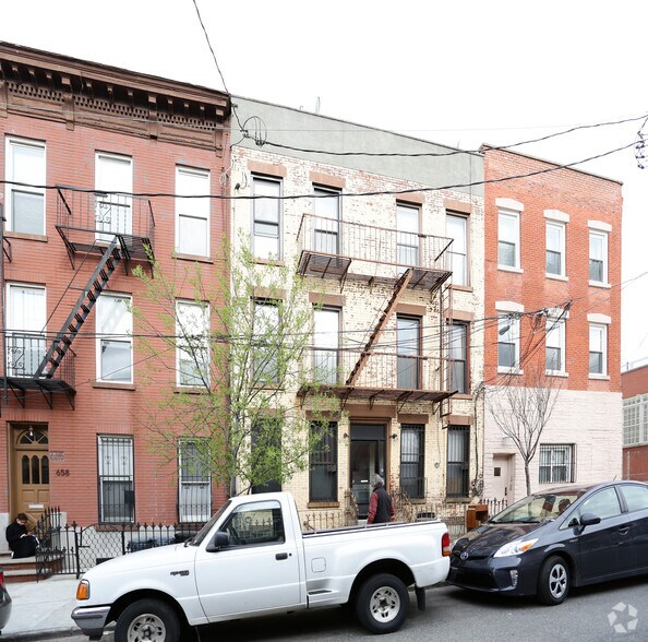 More Photos Of 656 Henry St, Brooklyn Apartments For Sale