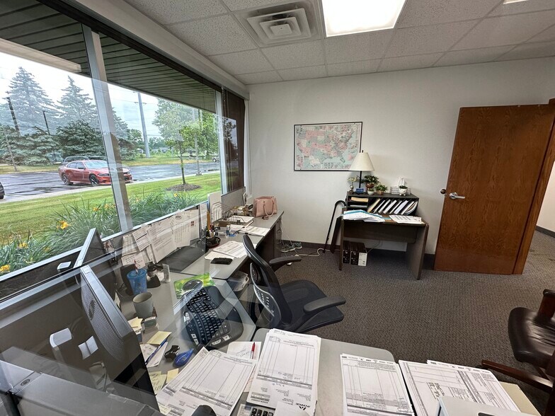 More Photos Of 11114-11158 James St, Zeeland Warehouse For Sale