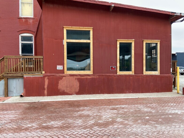 More Photos Of 1317 W 13th Ter, Kansas City Office For Lease