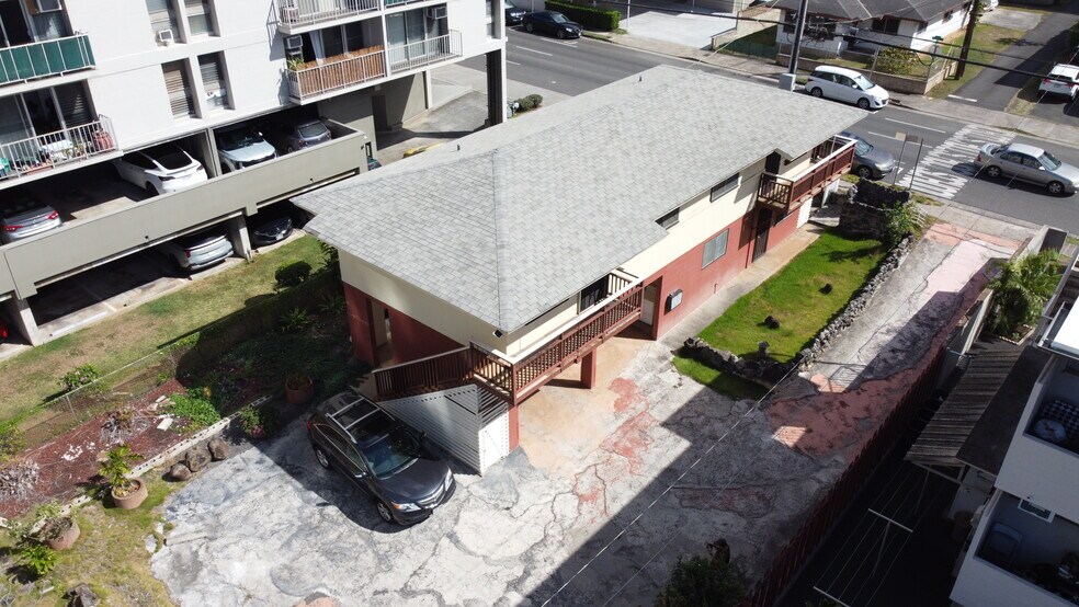 More Photos Of 1077 Kinau St, Honolulu Multifamily For Sale