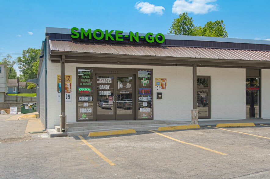 More Photos Of 12119 Johnson Dr, Shawnee Storefront For Sale