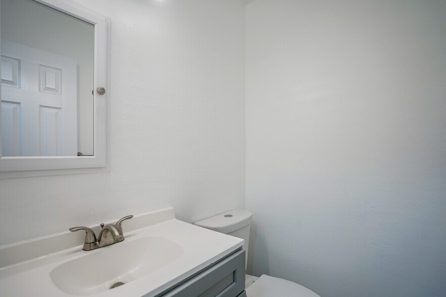 More Photos Of 2826 Cogswell Rd, El Monte Apartments For Sale