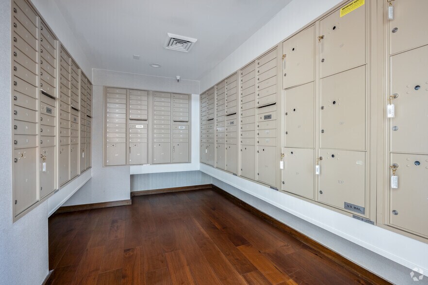 More Photos Of 11260 Point East Dr, Rancho Cordova Apartments For Sale