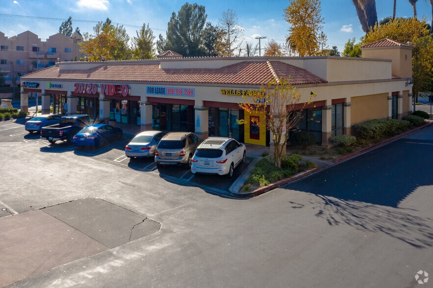 More Photos Of 19301-19371 Saticoy St, Reseda Unknown For Lease