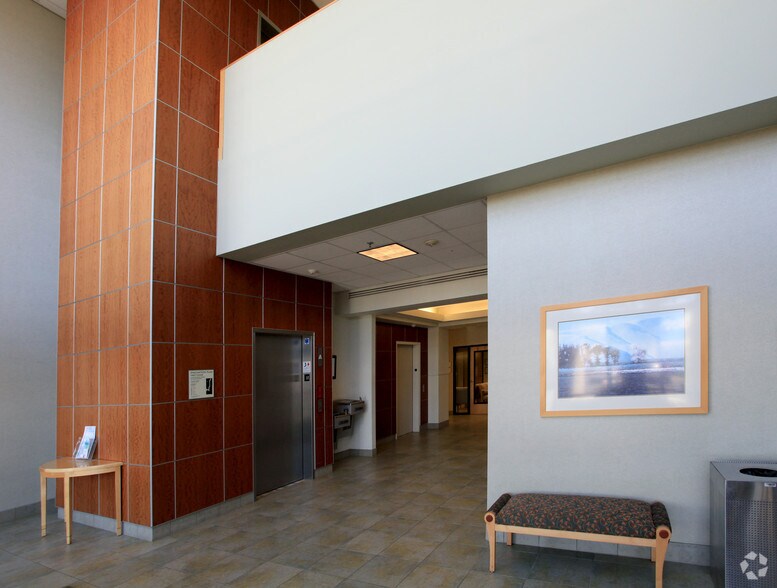 More Photos Of 23600 Telo Ave, Torrance Medical For Lease