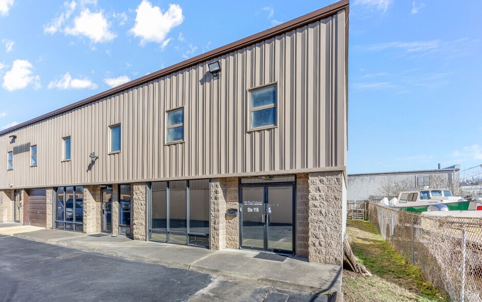 More Photos Of 105 S First Colonial Rd, Virginia Beach Flex For Sale