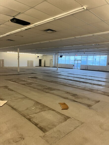 More Photos Of 3421 E Lincolnway, Cheyenne Freestanding For Lease