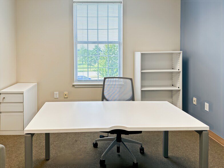 More Photos Of 424 Lewis Hargett Cir, Lexington Coworking Space