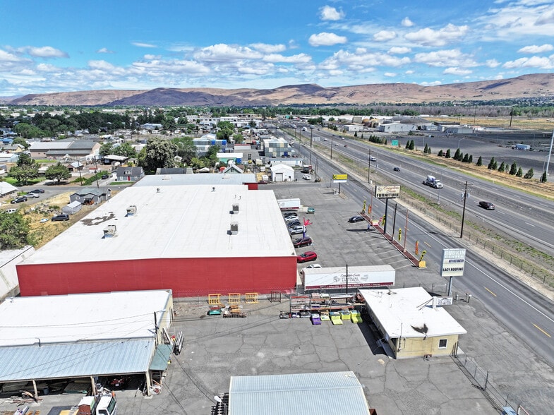More Photos Of 1900 Rudkin Rd, Yakima Freestanding For Lease