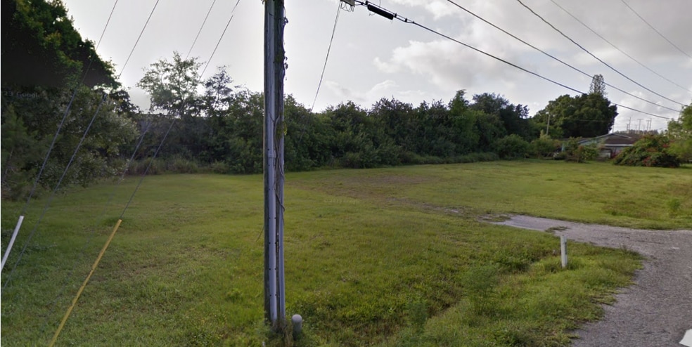 More Photos Of 4212 Rose Ln, Fort Pierce Land For Lease