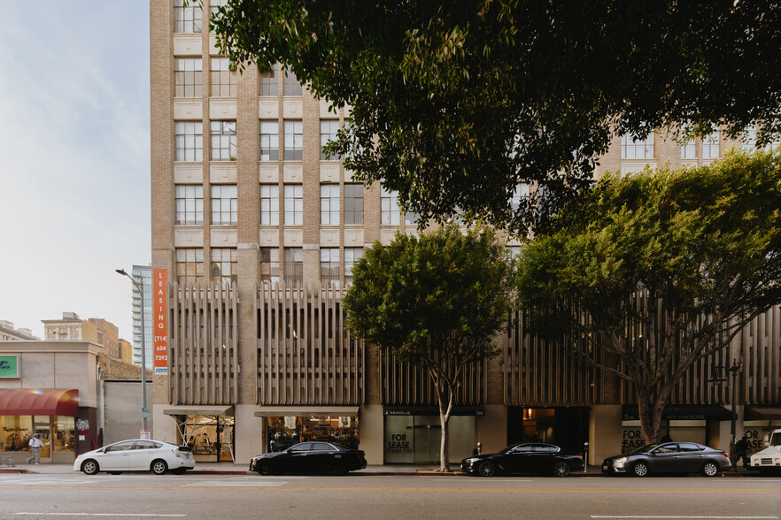 Primary Photo Of 719 S Los Angeles St, Los Angeles Loft Creative Space For Lease