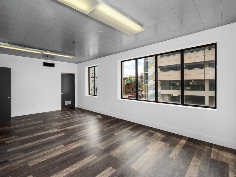 More Photos Of 245 E Adams St, Jacksonville Loft Creative Space For Lease