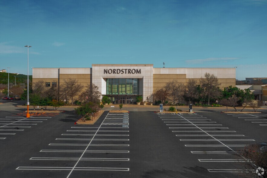 More Photos Of 15900 La Cantera Pky, San Antonio Unknown For Lease