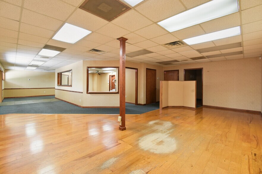 More Photos Of 953 Lane Ave S, Jacksonville Medical For Lease