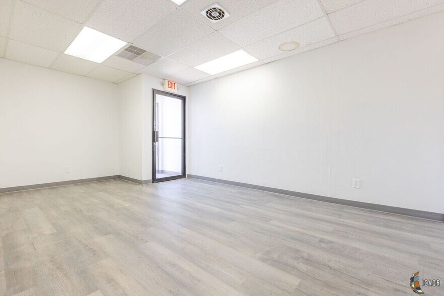 More Photos Of 765 Broadway Ave, El Centro Medical For Sale
