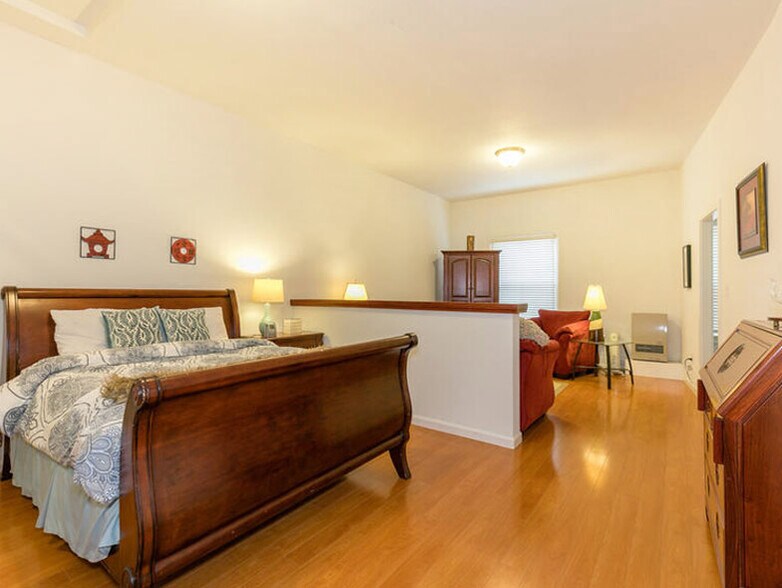 More Photos Of , San Francisco General Retail For Sale