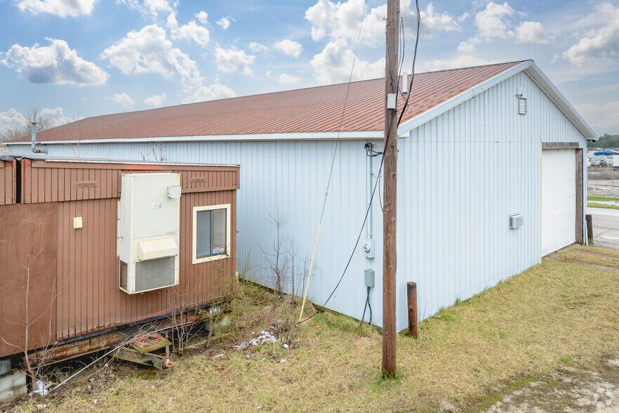 More Photos Of 9633 Fremont Pike, Perrysburg Warehouse For Sale