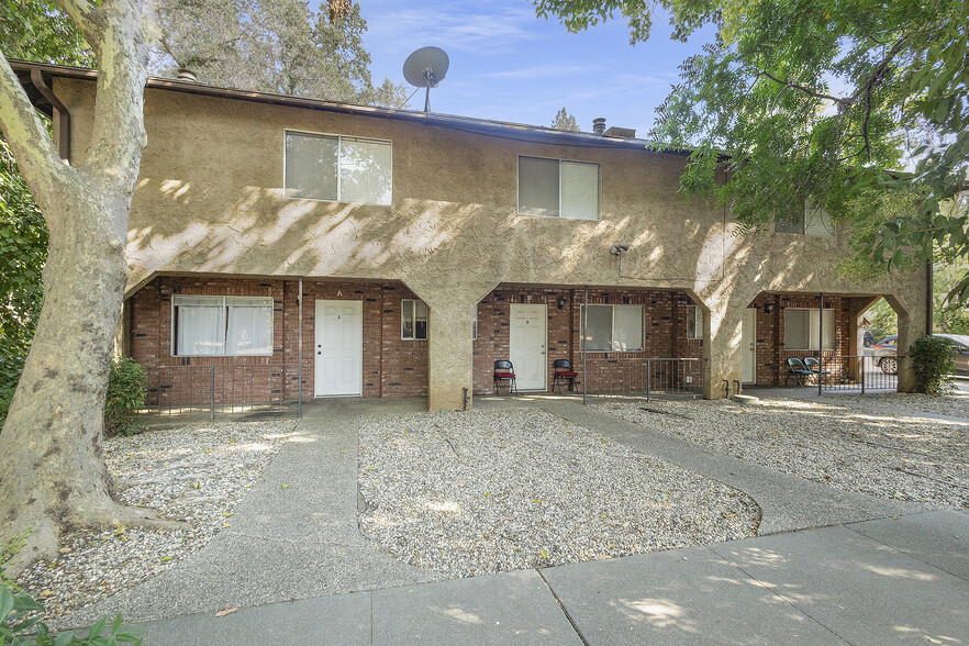 Primary Photo Of 403 E Maple St, Chico Apartments For Sale