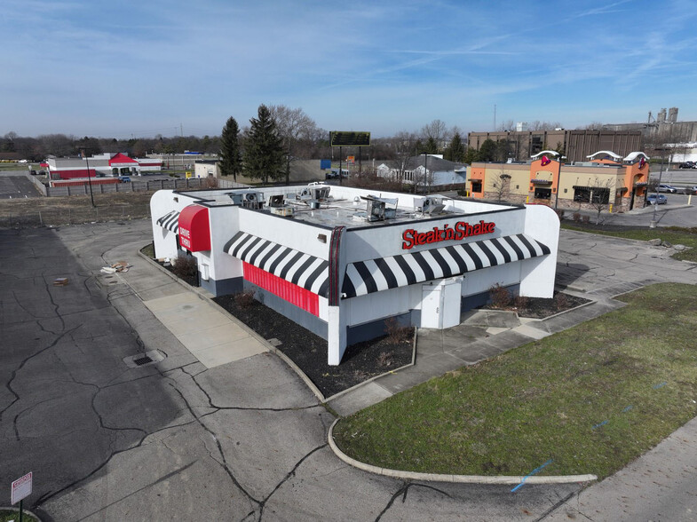 Primary Photo Of 2441 S Hamilton Rd, Columbus Fast Food For Lease