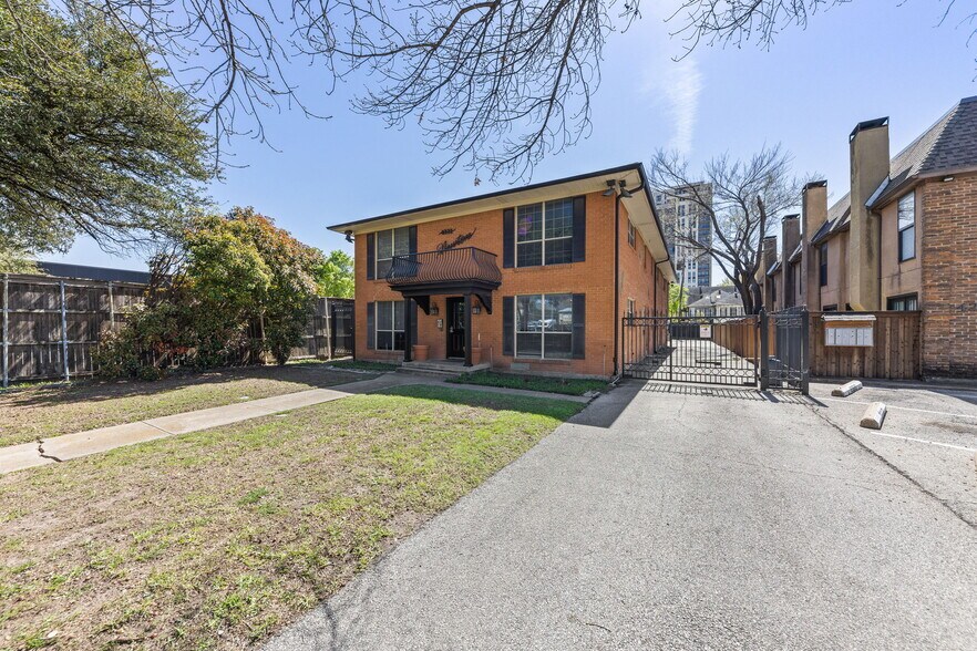 More Photos Of 4222 Newton Ave, Dallas Apartments For Sale
