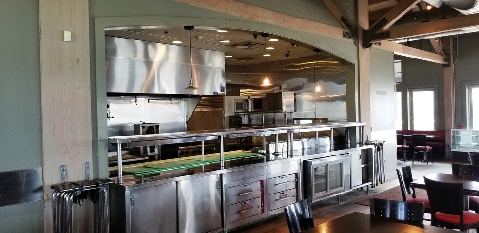 More Photos Of 2100 Harborside Dr, Galveston Hotel For Lease