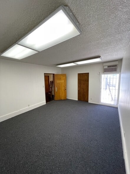 More Photos Of 5816 Lankershim Blvd, North Hollywood Office For Lease