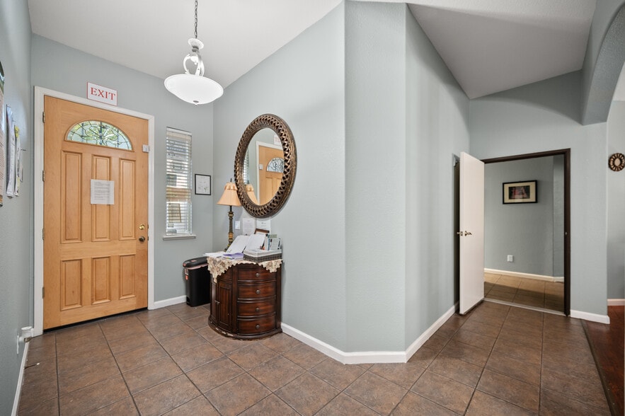 More Photos Of 9473 Heathman Way, Elk Grove Assisted Living For Sale