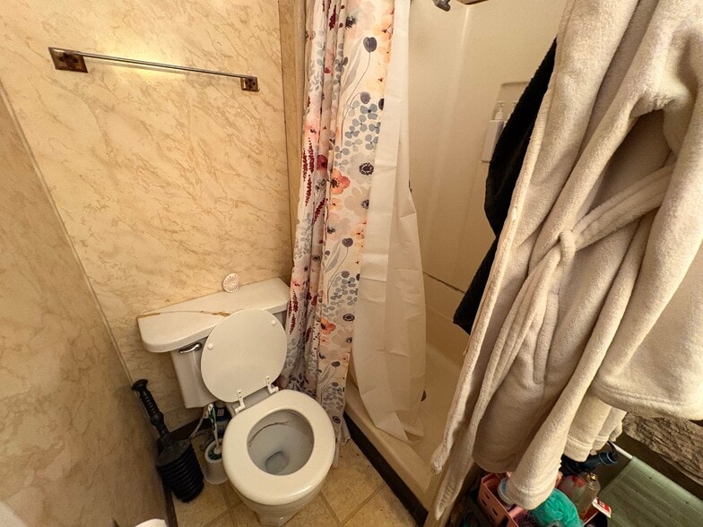 More Photos Of 401 N Salisbury St, West Lafayette Apartments For Sale
