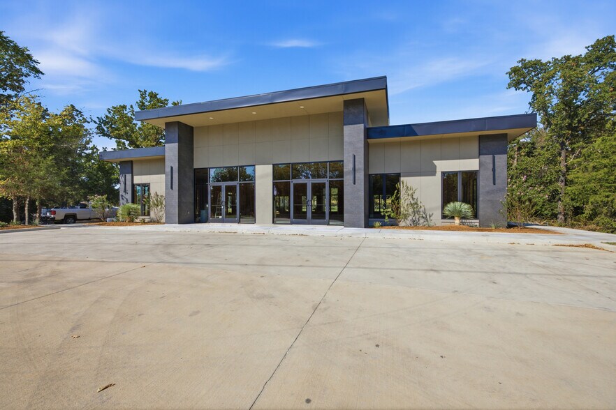 More Photos Of 1420 W Kirkwood Blvd, Southlake Office For Lease