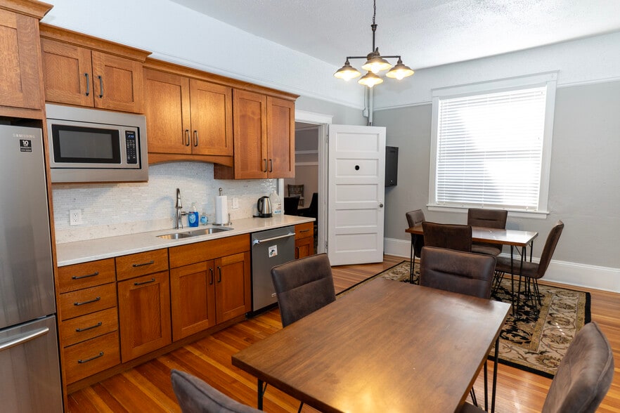 More Photos Of 425-431 Main St, Canon City Storefront For Lease