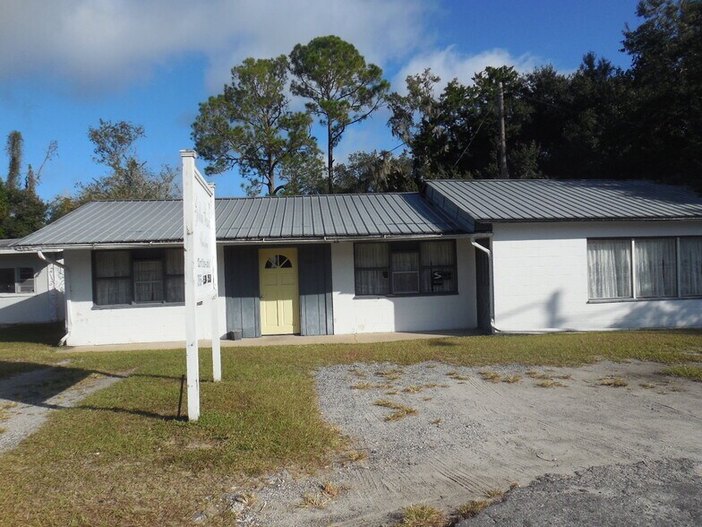 Primary Photo Of 6120 Crill Ave, Palatka Freestanding For Sale