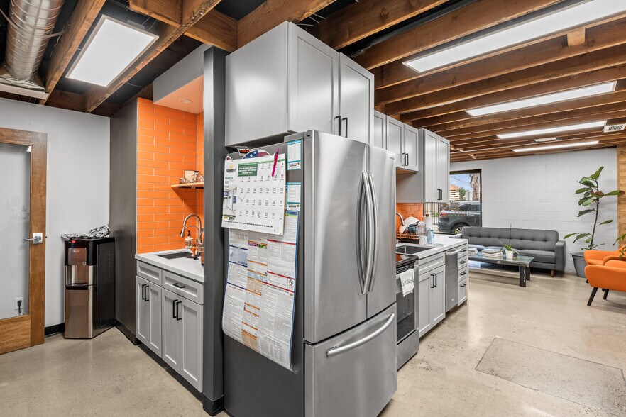 More Photos Of 225-231 W 16th St, National City Service For Sale