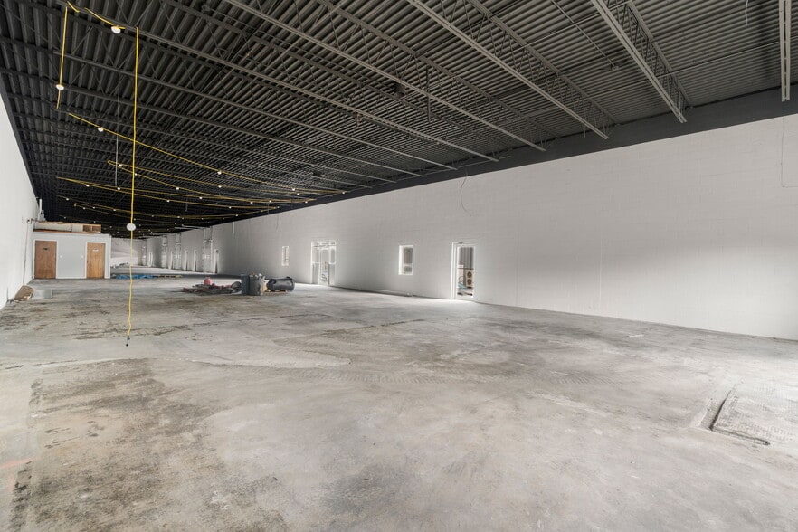 More Photos Of 45 Tosca Dr, Stoughton Warehouse For Lease