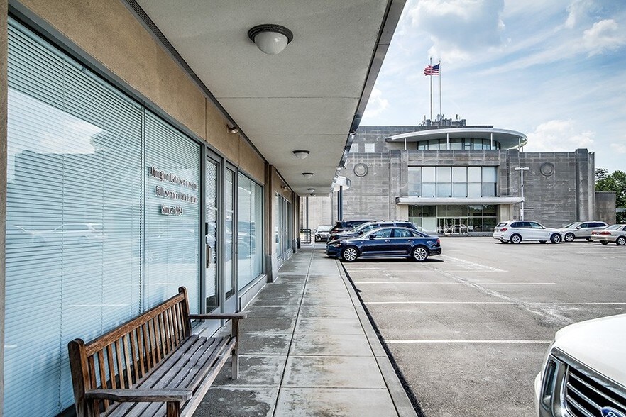 More Photos Of 610 Old York Rd, Jenkintown Office For Lease