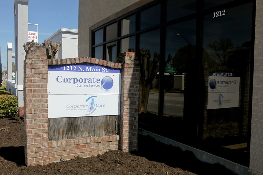 More Photos Of 1212 N Main St, Anderson Office For Lease