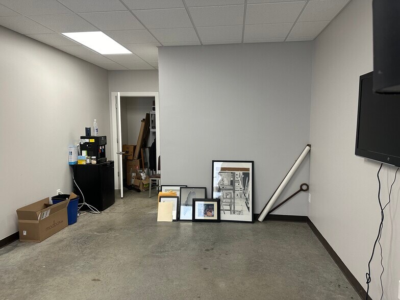 More Photos Of 430 Haynie Ave, Nashville Warehouse For Lease