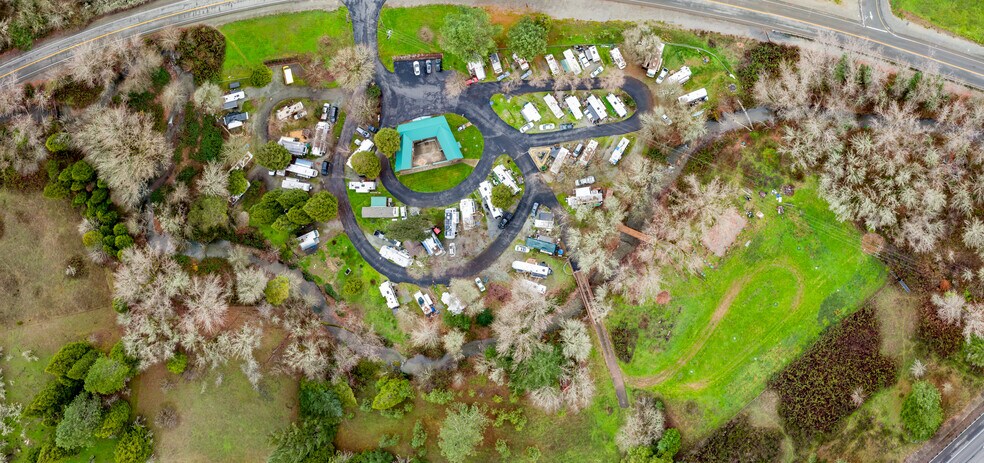 More Photos Of 999 Old Highway 99, Wolf Creek Specialty For Sale