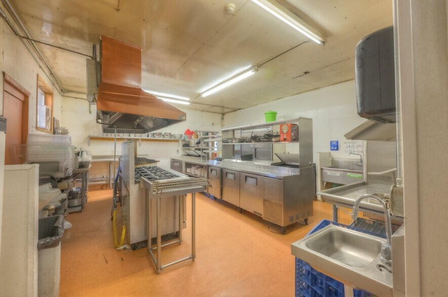 More Photos Of 103 W Ryus St, La Veta Hotel For Sale