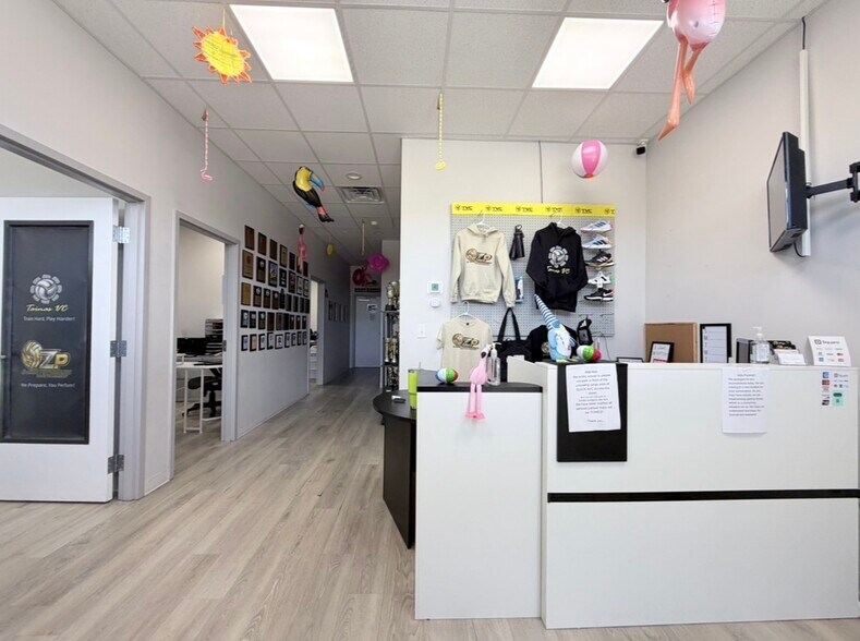 More Photos Of 6769 Curtis St, Orlando Warehouse For Lease