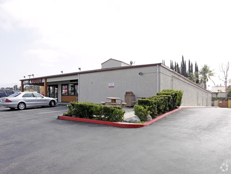 More Photos Of 21212 Bake Pky, Lake Forest Storefront For Lease