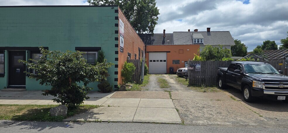 More Photos Of 405 Rhode Island St, Buffalo Light Distribution For Sale