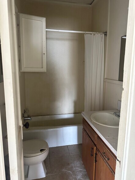 More Photos Of 320 S Morton Ave, Okmulgee Apartments For Sale