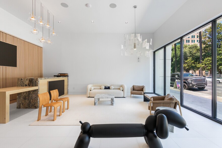 More Photos Of 918 J St, Sacramento Office Residential For Sale