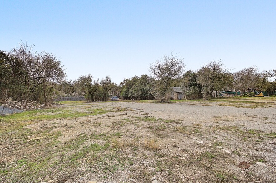 More Photos Of 7900 Hudson Loop, Austin Contractor Storage Yard For Lease