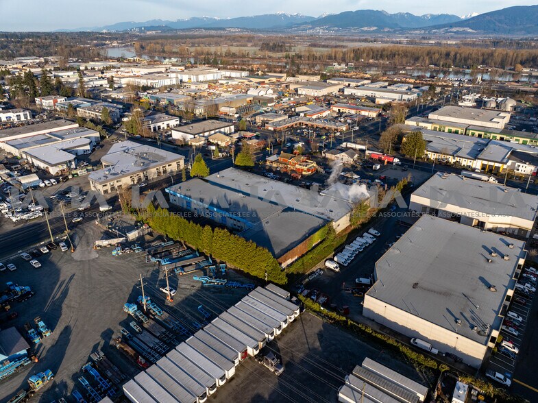 More Photos Of 9520 192nd St, Surrey Warehouse For Lease