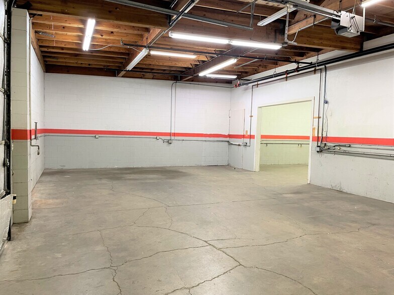 More Photos Of 1760 Industrial Way, Napa Warehouse For Lease